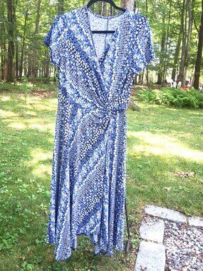 PERCEPTIONS NEW YORK Blue Ditsy Floral Faux-Wrap Handkerchief Hem Midi Dress -